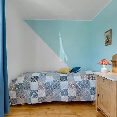 Beautiful In Ls With 2 Bedrooms Feriehus